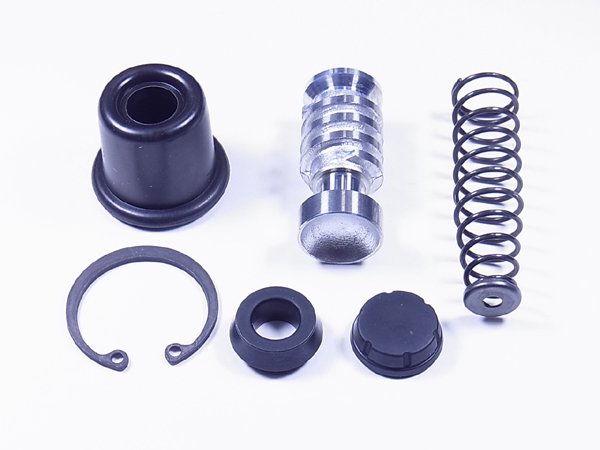 TOURMAX KIT ZA POPRAVAK STRAŽNJE KOČIONE PUMPE SUZUKI GS/GSF/GSX/SV/DR/RM/TL