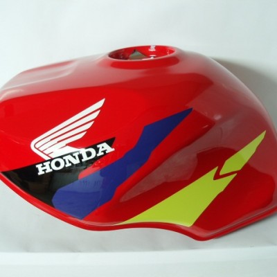 REZERVOAR, SPREMNIK GORIVA, TANK - NOVO <BR>* HONDA CBR900RR / CBR 900 RR / CBR919RR / CBR 919 RR FIREBLADE (1996) <BR>* 17505-MAS-000ZB