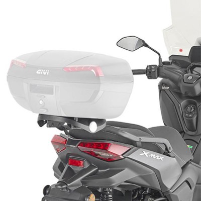 NOSAČ STRAŽNJEG, CENTRALNOG KOFERA YAMAHA X-Max 125 (2023-2025), X-Max 300 (2023-2025), X-Max 300 Tech Max (2025) <br> GIVI: SR2167