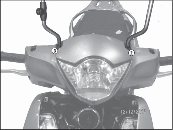 NOSAČI VJETROBRANA GIVI 1117A ZA SKUTER HONDA SH 125i/150i ABS (2012-2016)