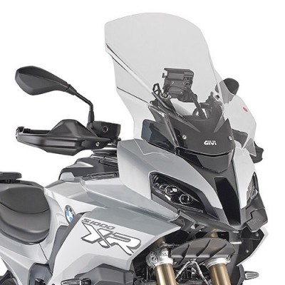 VJETROBRAN (VIZIR) ZA MOTOCIKL BMW M 1000 XR (2024-2025), S 1000 XR (2020-2025) PROZIRAN, VISINA: 55,5 CM x ŠIRINA: 46 CM (KD5138ST) GIVI: D5138ST