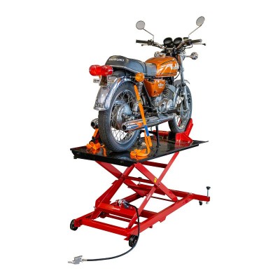 DIZALICA / PLATFORMA ZA MOTOCIKLE S DVOSTRUKIM PNEUMATSKO-HIDRAULIČNIM SUSTAVOM PODIZANJA, DIMENZIJE: 1800x660 MM, NOSIVOST: 450 KG <br> (BIKETEC: BTWKSP05)